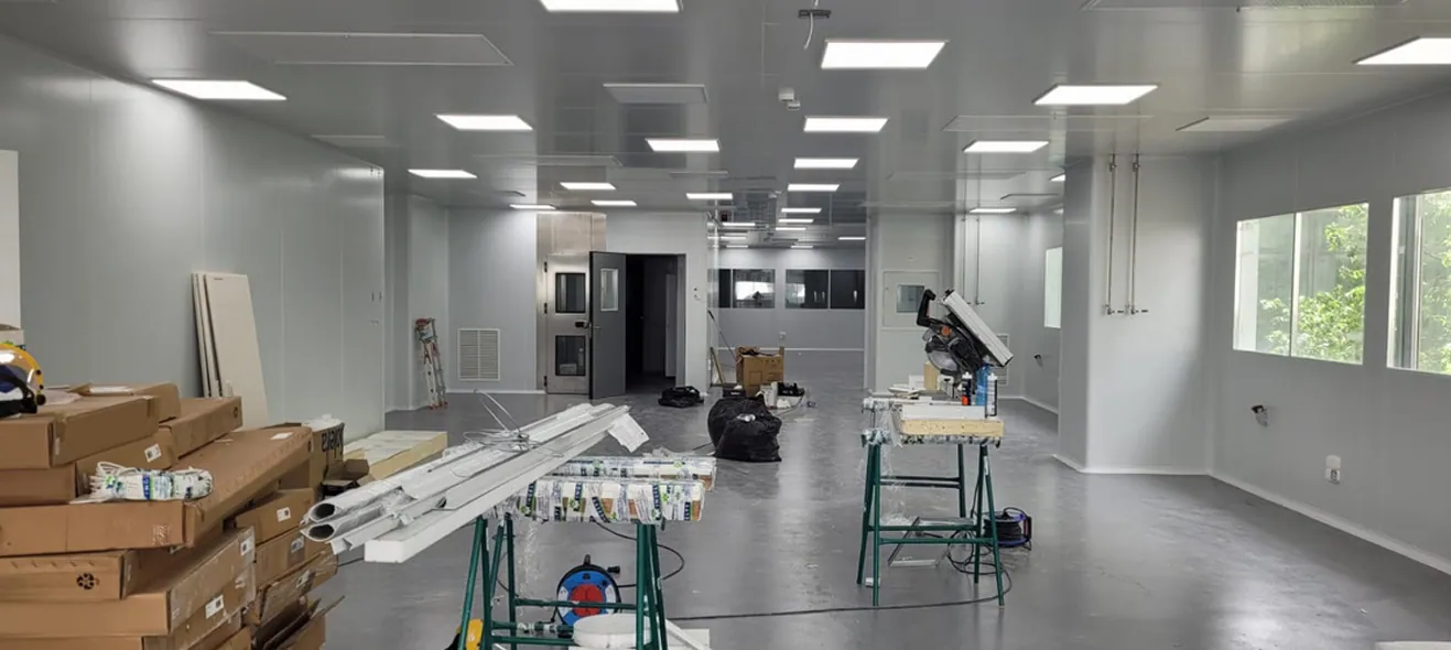 Táctica, sala blanca